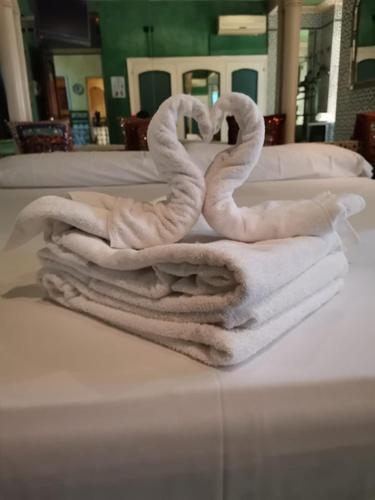 Hostal Avenida Andalucia - Solo Adultos Sevilla Exterior foto