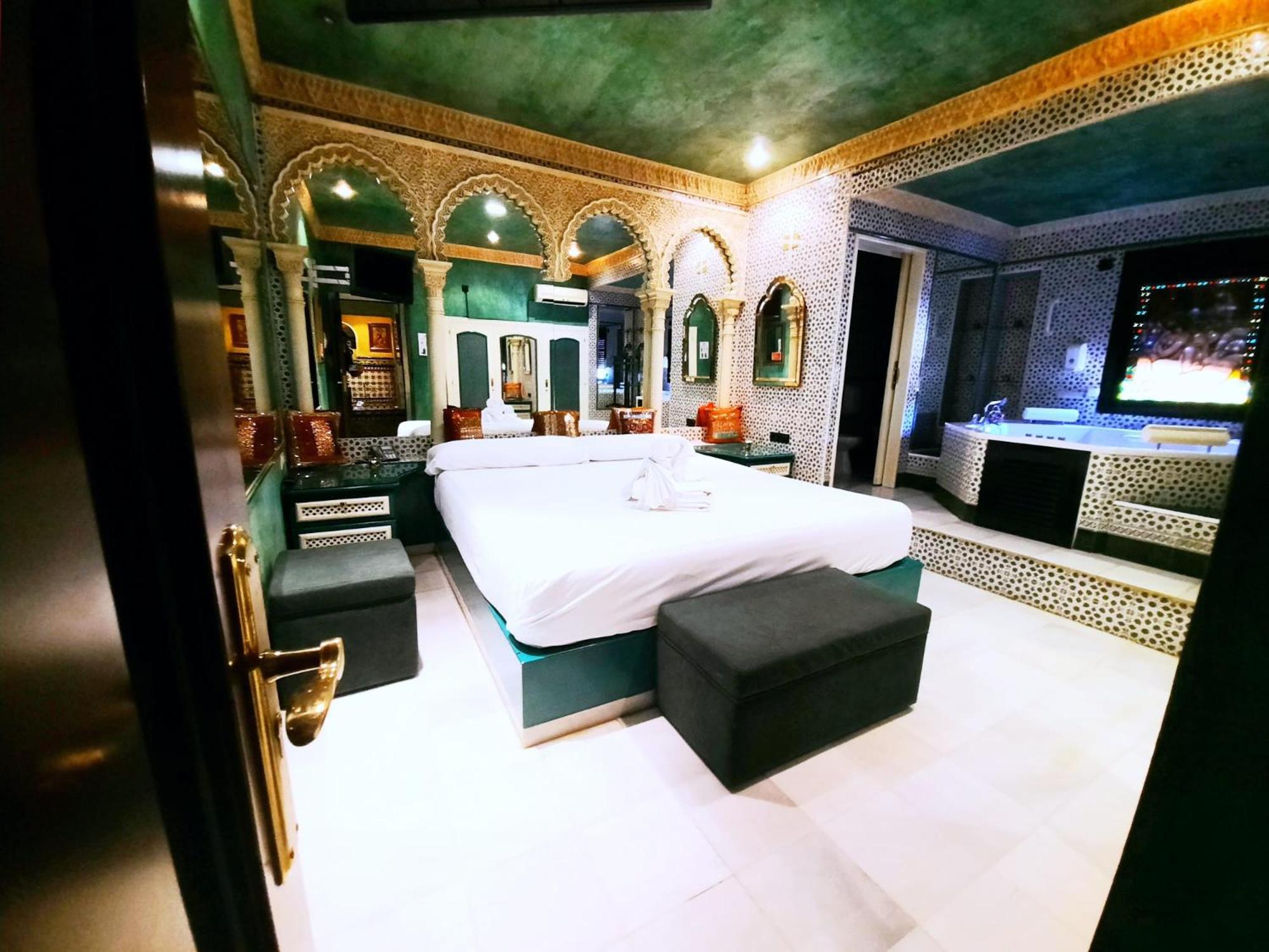 Hostal Avenida Andalucia - Solo Adultos Sevilla Exterior foto