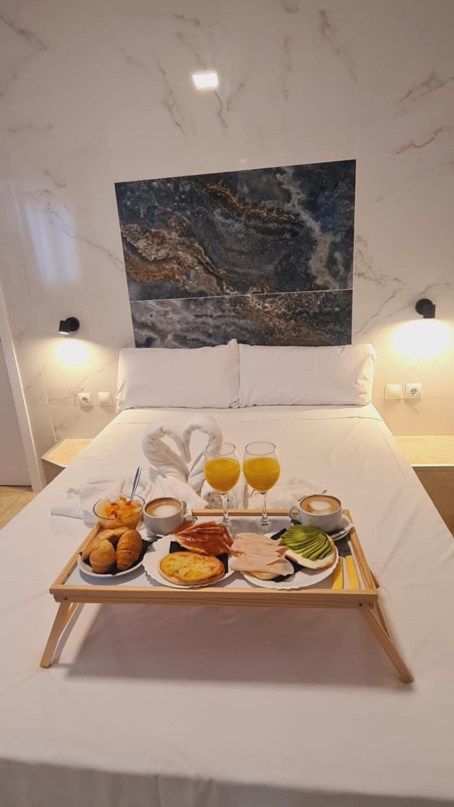Hostal Avenida Andalucia - Solo Adultos Sevilla Exterior foto
