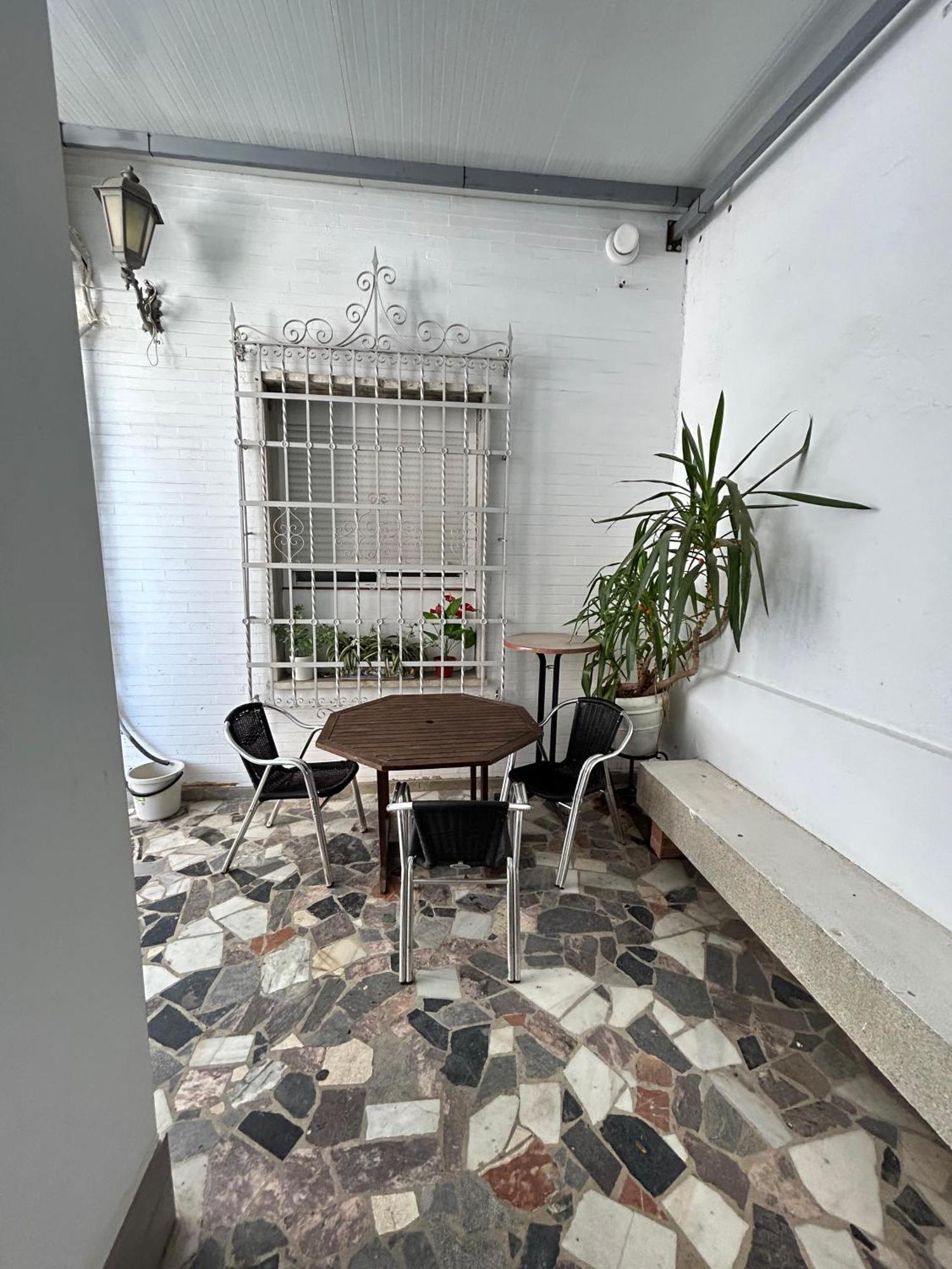 Hostal Avenida Andalucia - Solo Adultos Sevilla Exterior foto